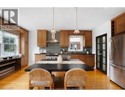2326 GLADSTONE AVENUE - 9