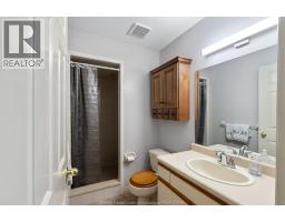 8020 Gardiner CRESCENT - 41
