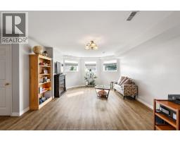 8020 Gardiner CRESCENT - 43