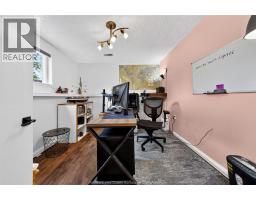 2 EARL COURT - 40