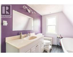 980 RIVERDALE AVENUE - 17