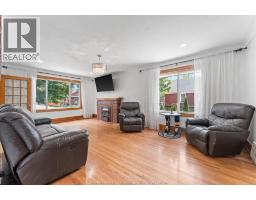 2307 FRASER AVE - 10