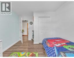 1828 Service ROAD - 16