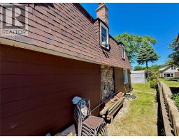1041 HERITAGE ROAD - 43