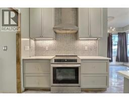 956 VICTORIA - 12