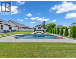 195 Francis Cres - 35