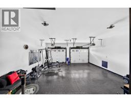 195 Francis Cres - 41