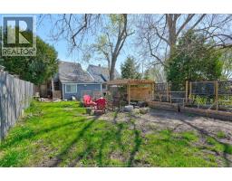 1021 WELLINGTON AVENUE - 25