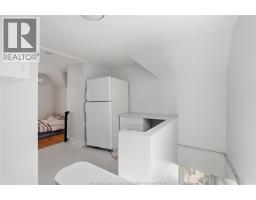 1021 WELLINGTON AVENUE - 8