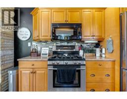 1235 Gesto Sideroad - 10