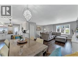 752 HELENA CRESCENT - 10