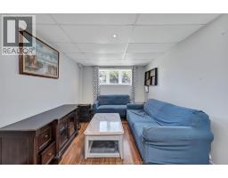 752 HELENA CRESCENT - 20