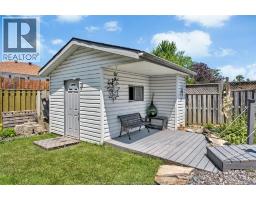 752 HELENA CRESCENT - 30