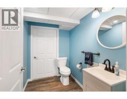 538 Michael CRESCENT - 36