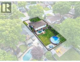 538 Michael CRESCENT - 6