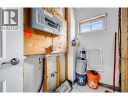 559 Chatham STREET East - 23
