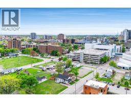 559 Chatham STREET East - 33