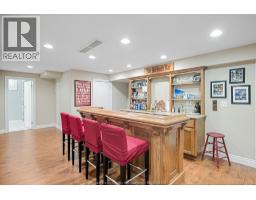 2203 ROXBOROUGH - 30