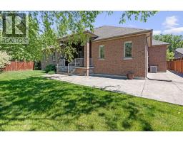 2203 ROXBOROUGH - 39