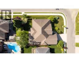 2203 ROXBOROUGH - 7