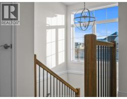 220 MCLELLAN AVENUE - 4