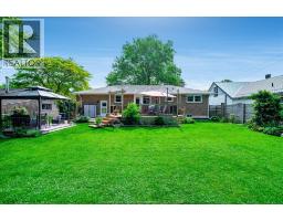 27 Mersea Rd 12 - 32