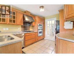 1099 IMPERIAL CRESCENT - 17