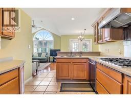 1099 IMPERIAL CRESCENT - 18