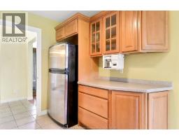 1099 IMPERIAL CRESCENT - 19