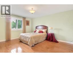 1099 IMPERIAL CRESCENT - 21