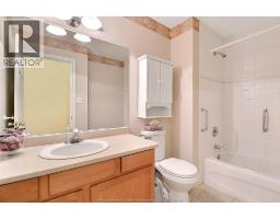 1099 IMPERIAL CRESCENT - 25