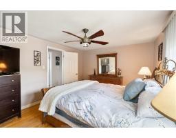2870 GLENWOOD AVENUE - 22