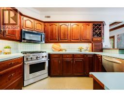 323 TALBOT STREET South - 22