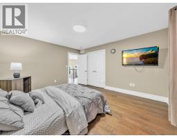 3000 MCROBBIE CRESCENT - 12
