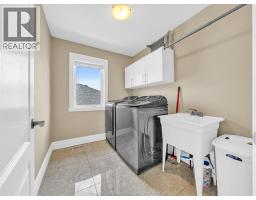3000 MCROBBIE CRESCENT - 13