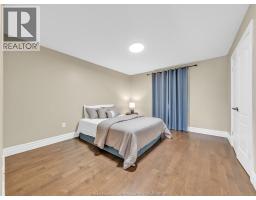 3000 MCROBBIE CRESCENT - 14