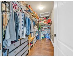 3000 MCROBBIE CRESCENT - 20