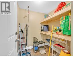3000 MCROBBIE CRESCENT - 36