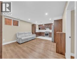 3000 MCROBBIE CRESCENT - 38