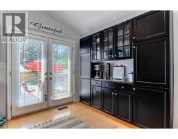 895 Malott AVENUE - 9