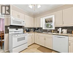 889 PATRICE DRIVE - 17