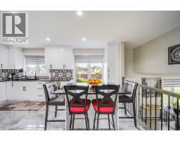 2405 ROXBOROUGH BOULEVARD - 17