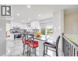 2405 ROXBOROUGH BOULEVARD - 18