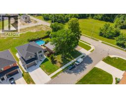 2405 ROXBOROUGH BOULEVARD - 4