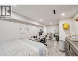 2405 ROXBOROUGH BOULEVARD - 41