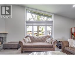 2405 ROXBOROUGH BOULEVARD - 8