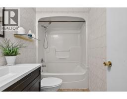 2315 Charl AVENUE - 14