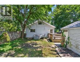2315 Charl AVENUE - 32