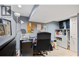 554 ASKIN AVENUE - 13