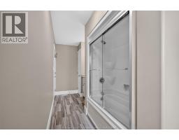 1267 EASTLAWN AVENUE - 25